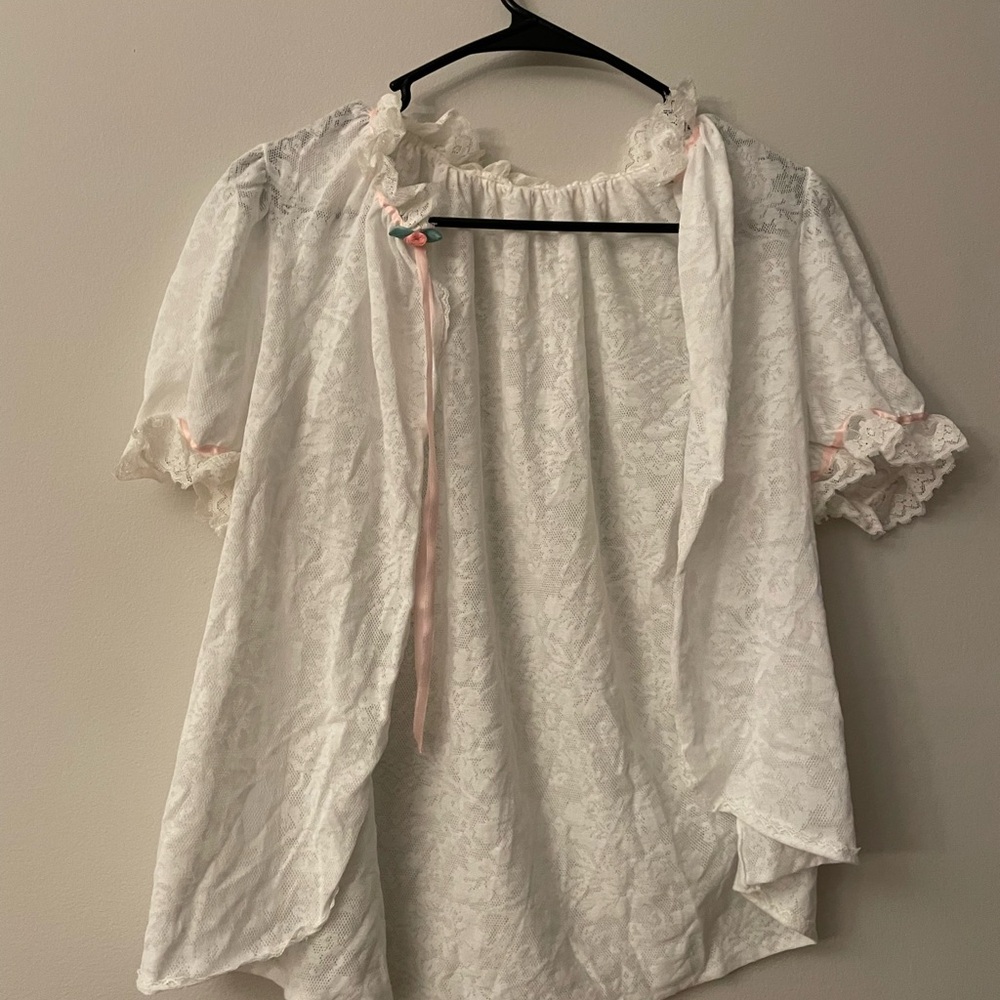 Elegant White Lace Women's Cardigan